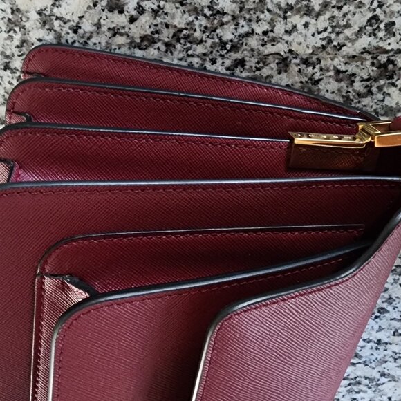 BNWT–Slightly Imperfect [👜 Marni Trunk Medium Saffiano Bag ] (#200) - Picture 9 of 12